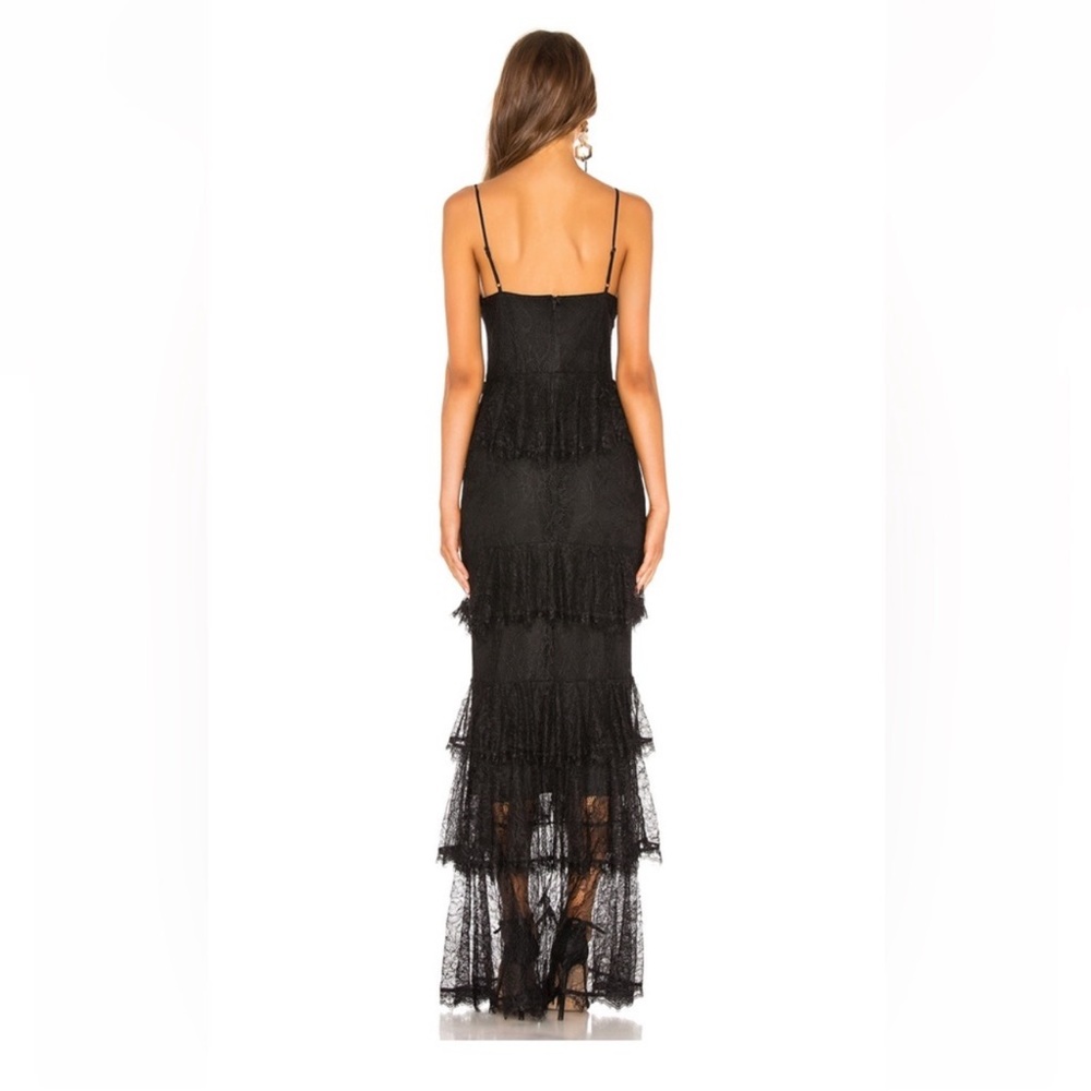 Elegant Black Lace Dress - Picture 3 of 10